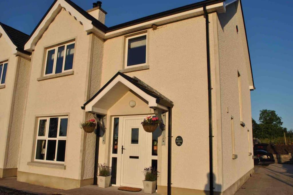 Swallow Lane, Enniskillen, Co Fermanagh, 5* Chic Villa Dış mekan fotoğraf