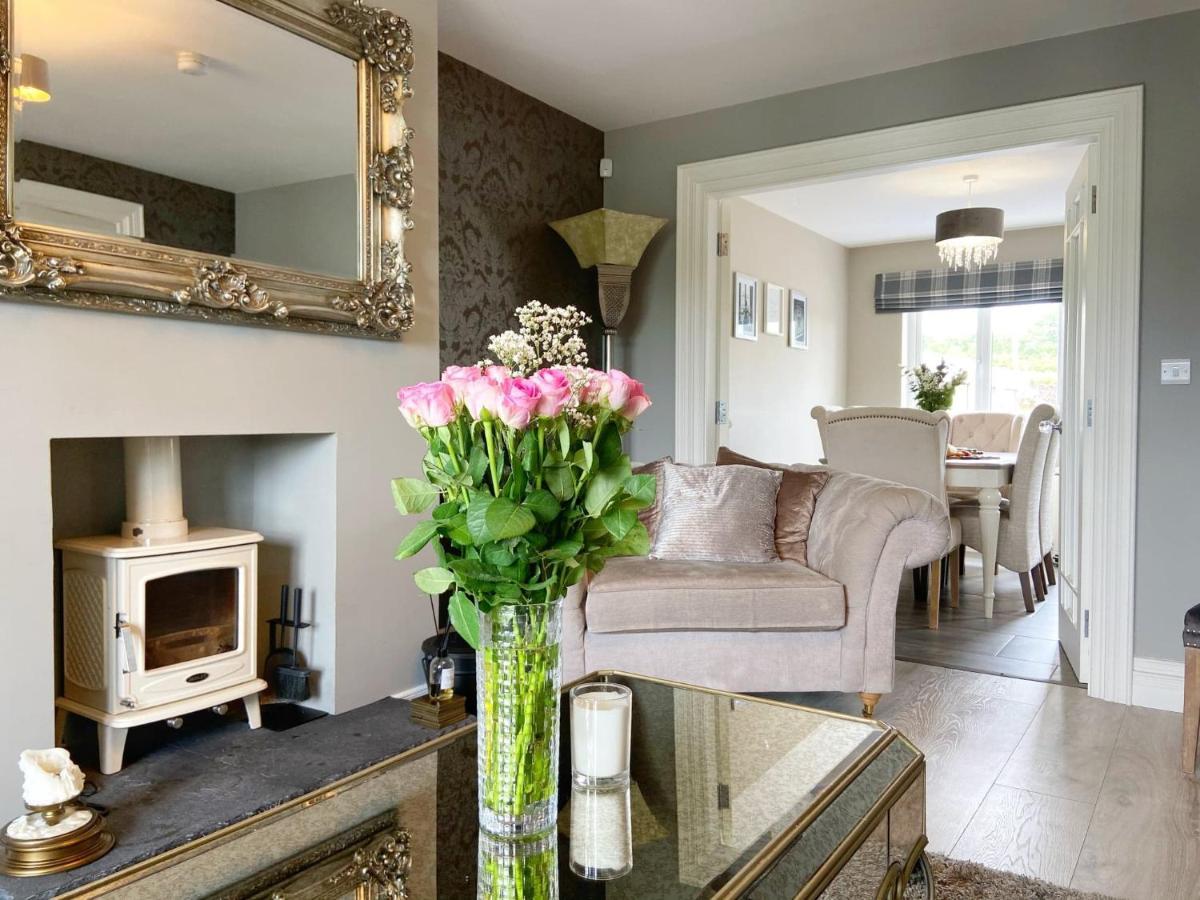 Swallow Lane, Enniskillen, Co Fermanagh, 5* Chic Villa Dış mekan fotoğraf