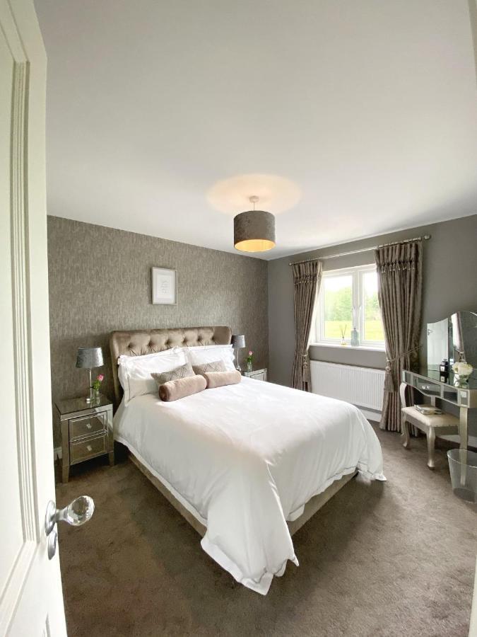 Swallow Lane, Enniskillen, Co Fermanagh, 5* Chic Villa Dış mekan fotoğraf