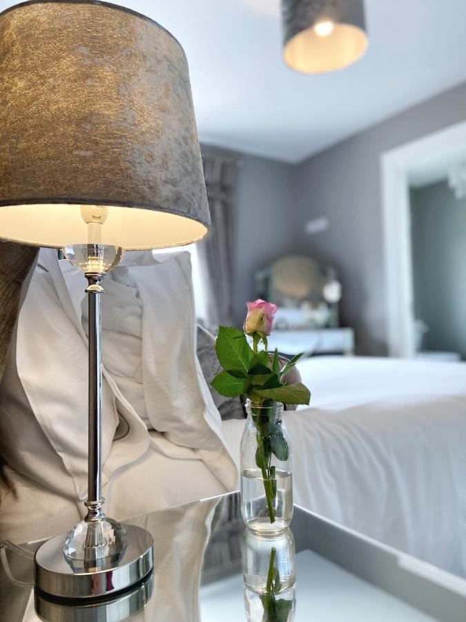 Swallow Lane, Enniskillen, Co Fermanagh, 5* Chic Villa Dış mekan fotoğraf