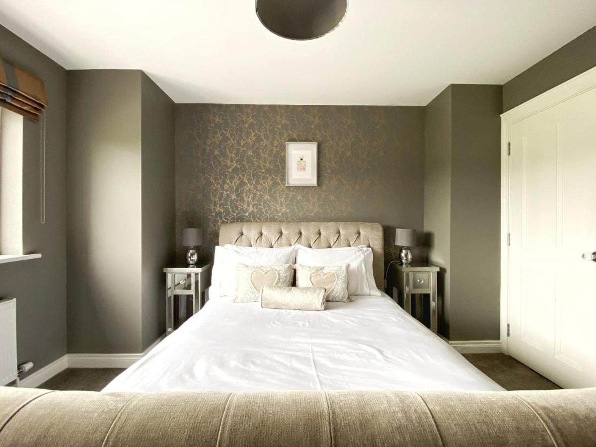 Swallow Lane, Enniskillen, Co Fermanagh, 5* Chic Villa Dış mekan fotoğraf