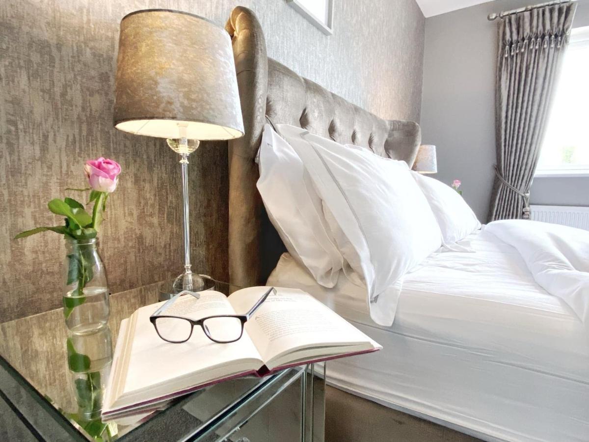 Swallow Lane, Enniskillen, Co Fermanagh, 5* Chic Villa Dış mekan fotoğraf